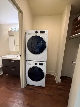 $1,045 | 600 East 8th Street, Unit 8S, Kansas City, MO 64106