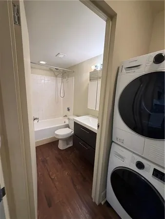 $1,045 | 600 East 8th Street, Unit 8S, Kansas City, MO 64106