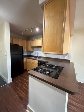 $1,045 | 600 East 8th Street, Unit 8S, Kansas City, MO 64106