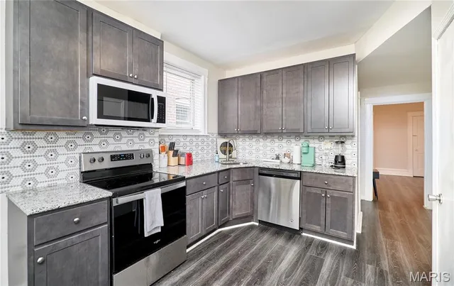 $749,995 | 4930 Wise Avenue, St. Louis, MO 63110