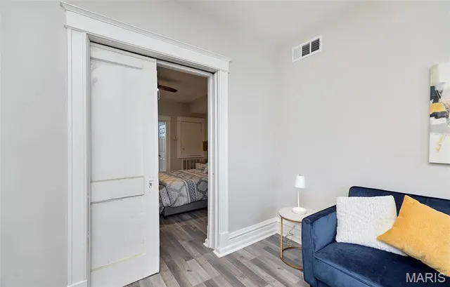 $749,995 | 4930 Wise Avenue, St. Louis, MO 63110