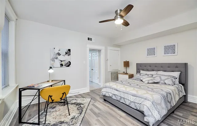 $749,995 | 4930 Wise Avenue, St. Louis, MO 63110