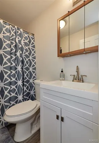 $749,995 | 4930 Wise Avenue, St. Louis, MO 63110