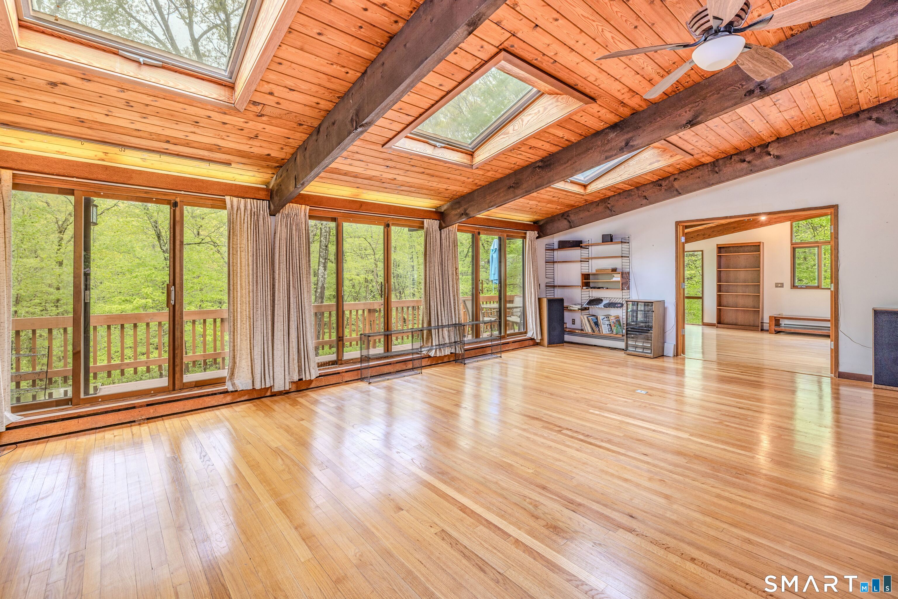 88 Hillyndale Road Mansfield, CT 06268 - Photo 5 of 40