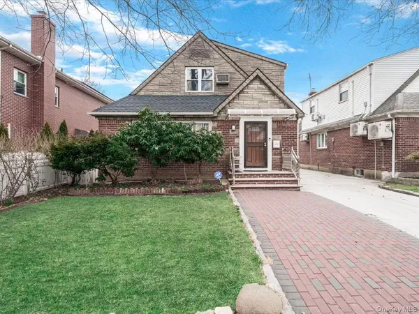 $1,398,000 | 58-07 210th Street | Bayside