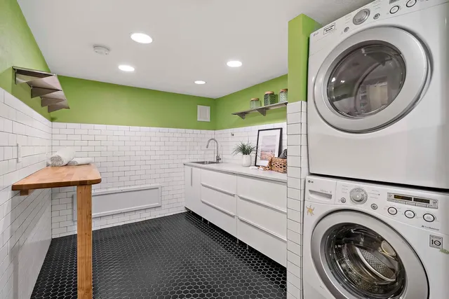 $625,000 | 1227 Eleanor Avenue, St. Paul, MN 55116