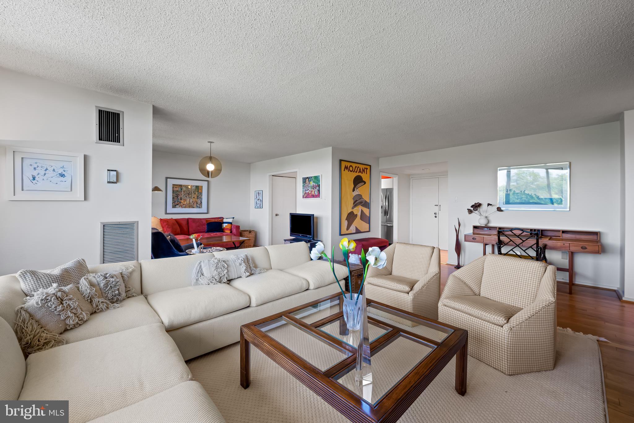 4100 North Charles Street, Unit 715 Baltimore, MD 21218 - Photo 5 of 35