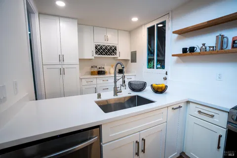 $2,395,000 | 410 Monte Vista Avenue, Mill Valley, CA 94941