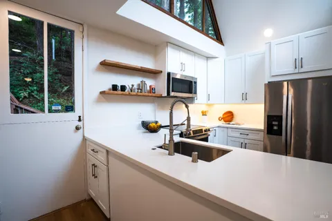 $2,395,000 | 410 Monte Vista Avenue, Mill Valley, CA 94941