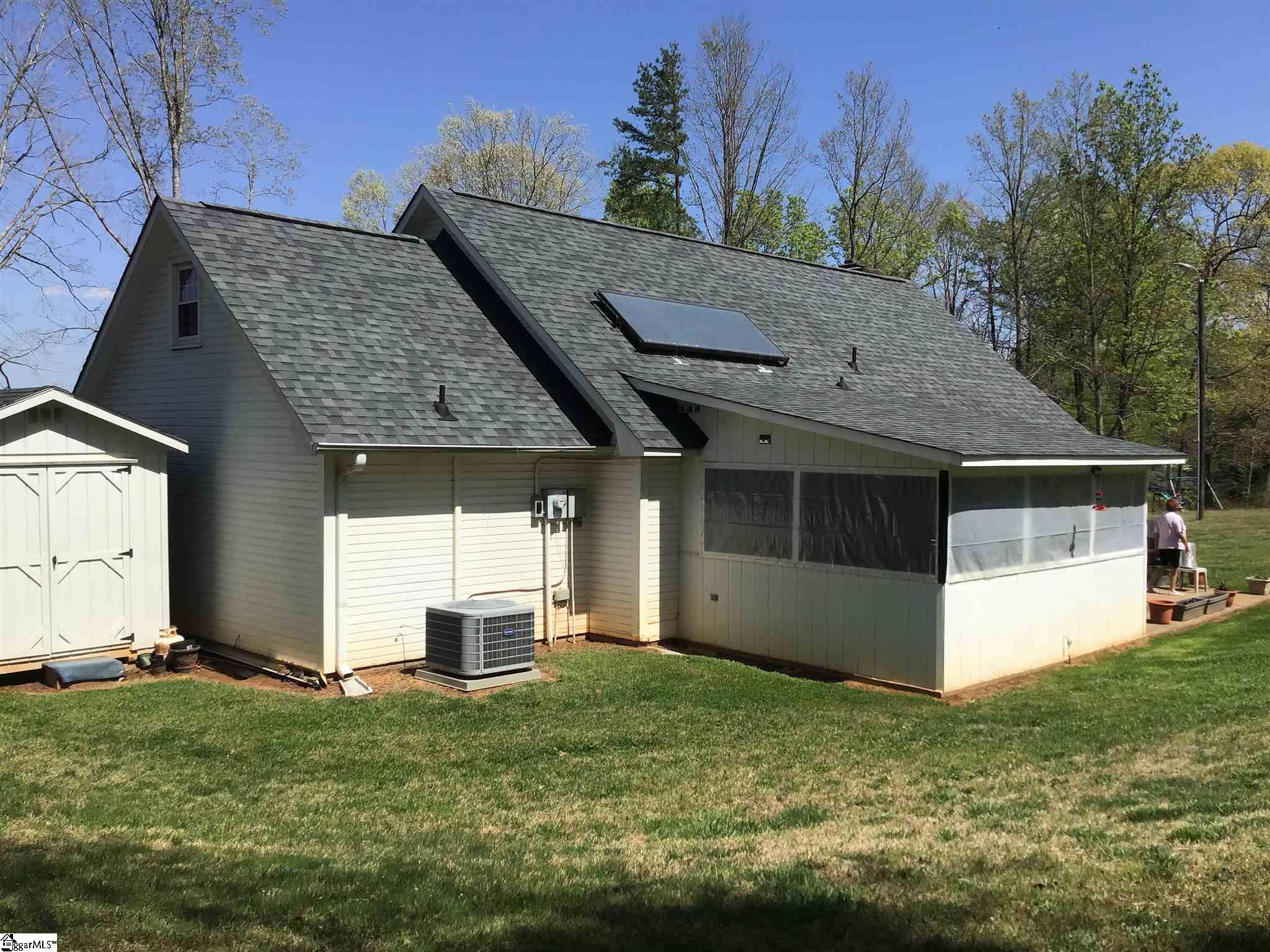 411 Turpin Road Inman, SC 29349 - Photo 6 of 34