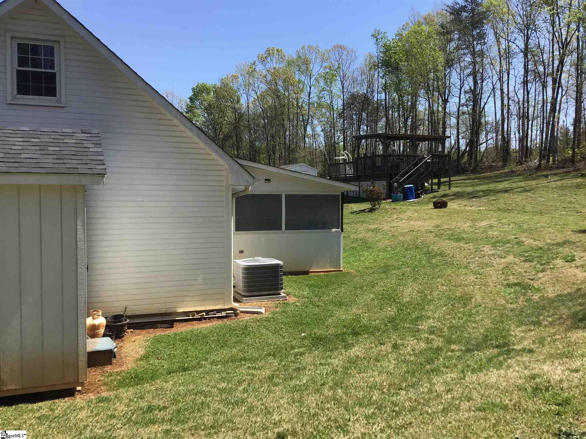 411 Turpin Road Inman, SC 29349 - Photo 9 of 34