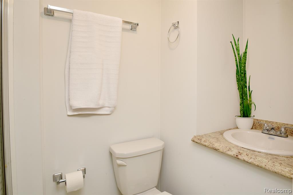 2453 Windemere Road Birmingham, MI 48009 - Photo 28 of 40