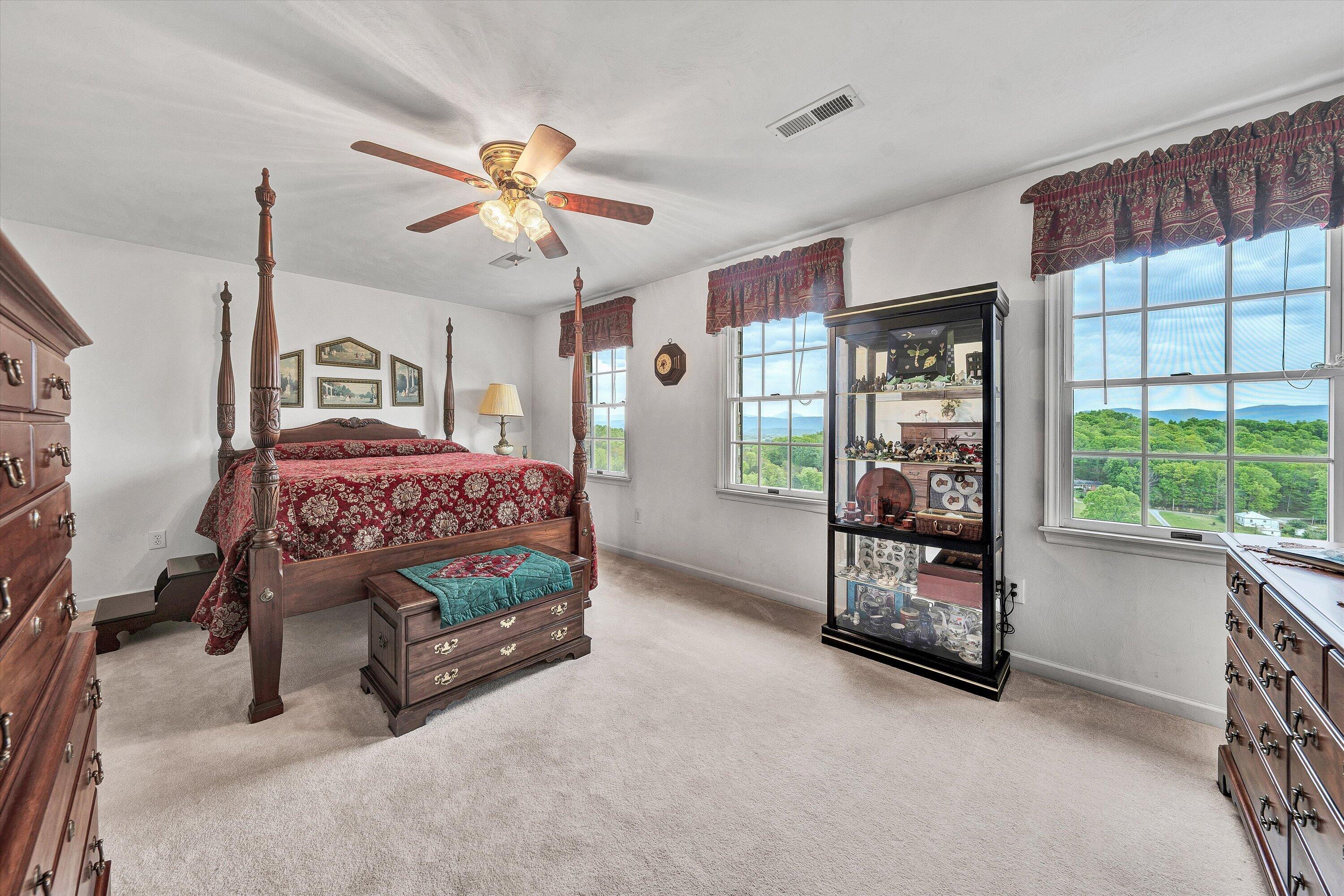 3281 Springwood Road Fincastle, VA 24090 - Photo 32 of 64 32-DSC00246