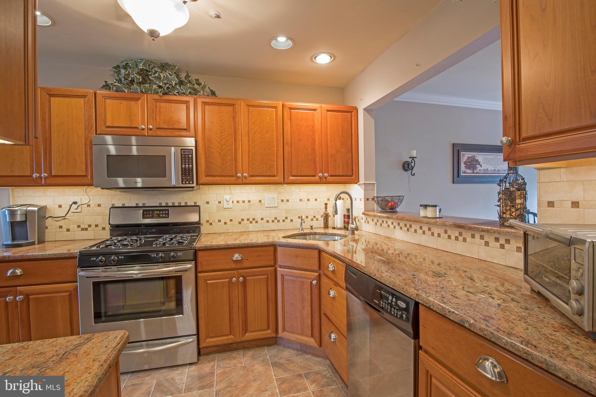 3218 Riding Court Chalfont, PA 18914 - Photo 3 of 29 Gallery Image 3