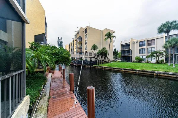 $3,300 | 6 Royal Palm Way, Unit 102, Boca Raton, FL 33432