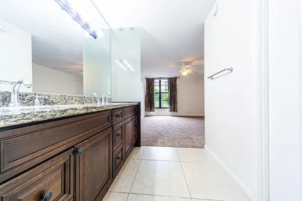 $3,300 | 6 Royal Palm Way, Unit 102, Boca Raton, FL 33432