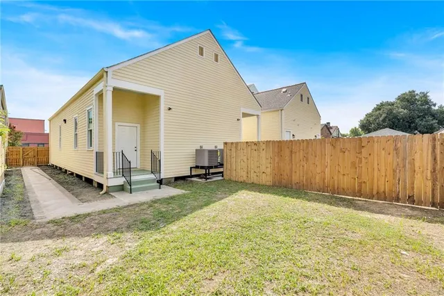 $2,700 | 522 Fourth Street, New Orleans, LA 70130