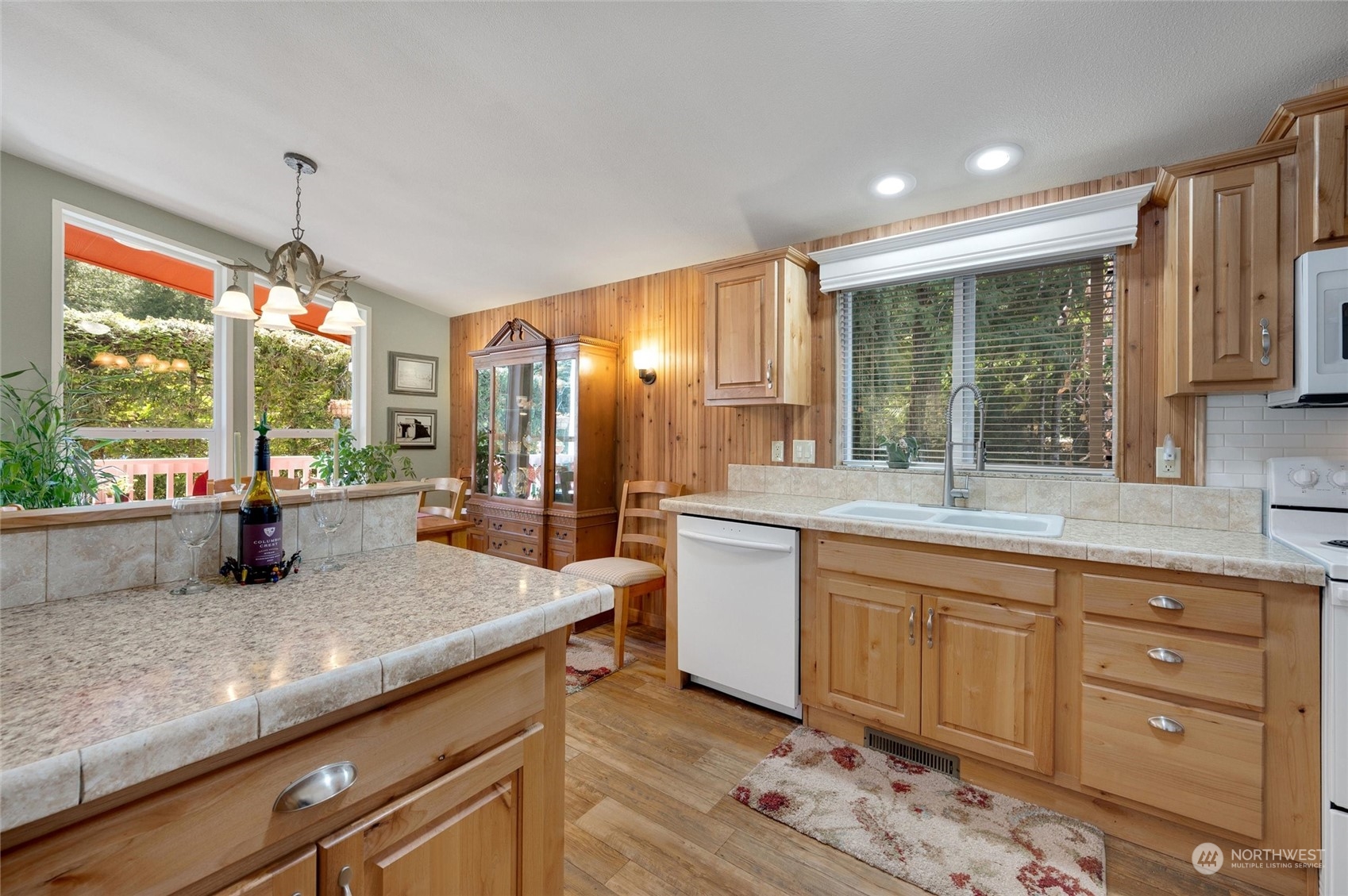 19003 Pinnacle Road Glacier, WA 98244 - Photo 8 of 40 Gallery Image 8