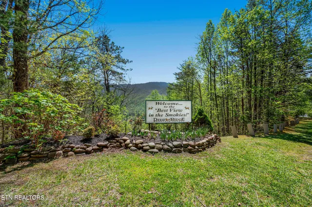$169,900 | 3710 Weber Road, Unit E106, Gatlinburg, TN 37738