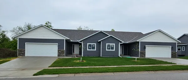 $445,000 | 2050 13th Street Northwest, Faribault, MN 55021