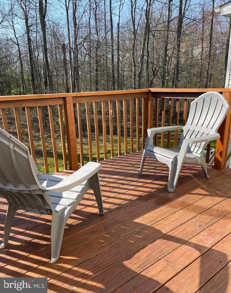 116 Couples Drive Newark, DE 19702 - Photo 16 of 16 Backyard Deck