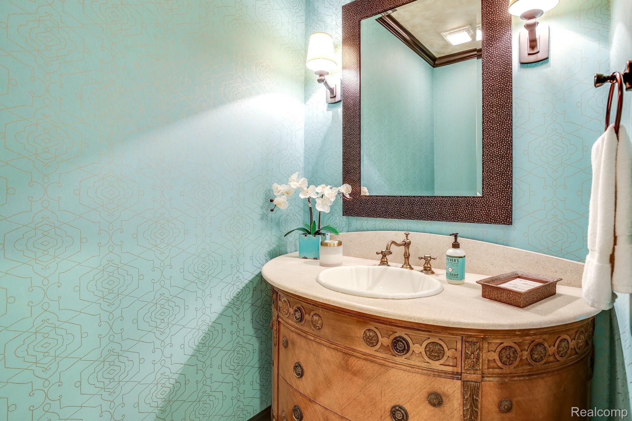 7256 Forest Way Drive Brighton, MI 48116 - Photo 40 of 42 Half bath
