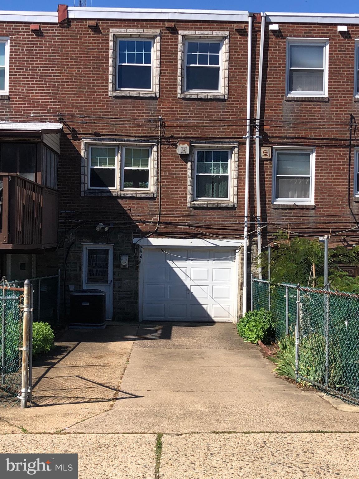 2807 Hellerman Street Philadelphia, PA 19149 - Photo 2 of 21