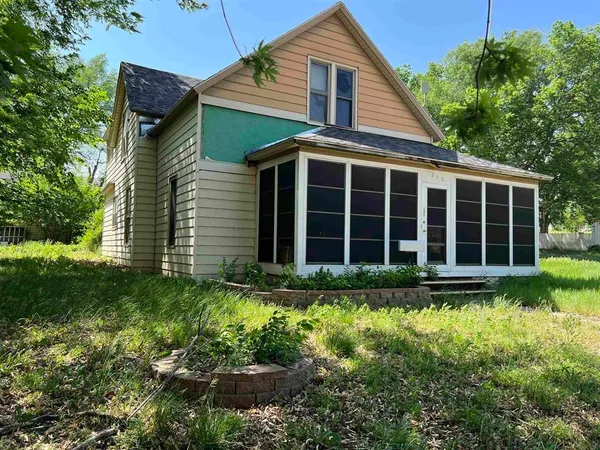 $35,000 | 245 North Lincoln Street, Kingman, KS 67068