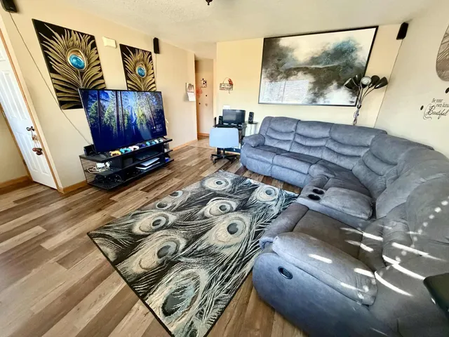 $229,900 | 505 Willow Avenue, Eden Valley, MN 55329