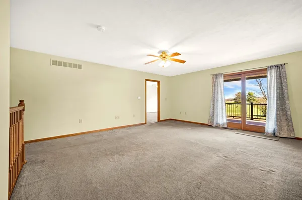 $215,000 | 109 East Lake Court, Unit A, Atlanta, IL 61723