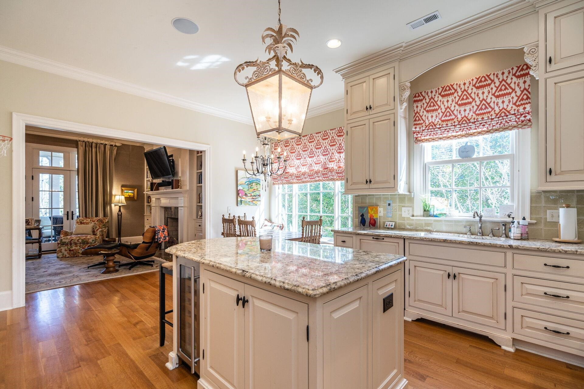 615 Transylvania Avenue Raleigh, NC 27609 - Photo 15 of 27 Kitchen