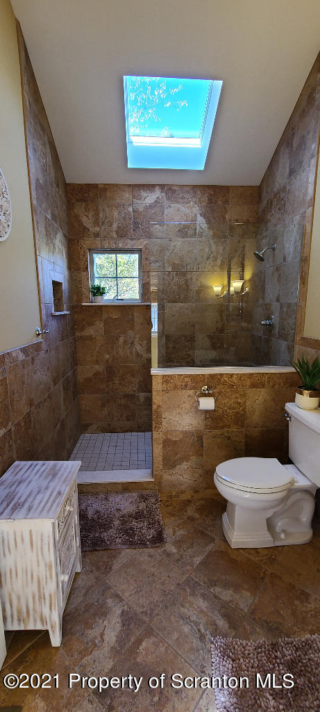 129 Bald Mountain Road Wilkes Barre, PA 18702 - Photo 21 of 40 a bathroom with a toilet and a shower