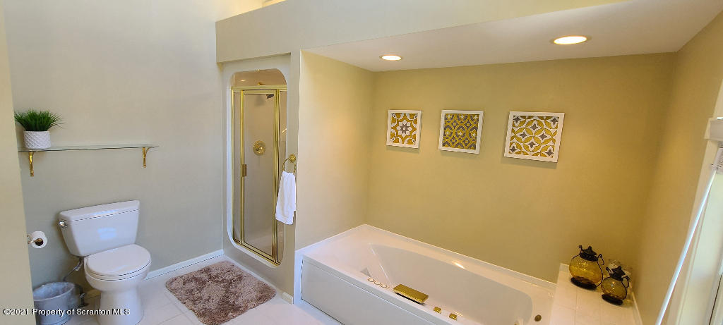 129 Bald Mountain Road Wilkes Barre, PA 18702 - Photo 30 of 40 a bathroom with a sink and toilet