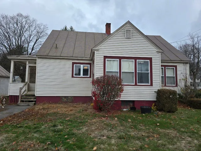 $209,900 | 46 Park Avenue, Claremont, NH 03743
