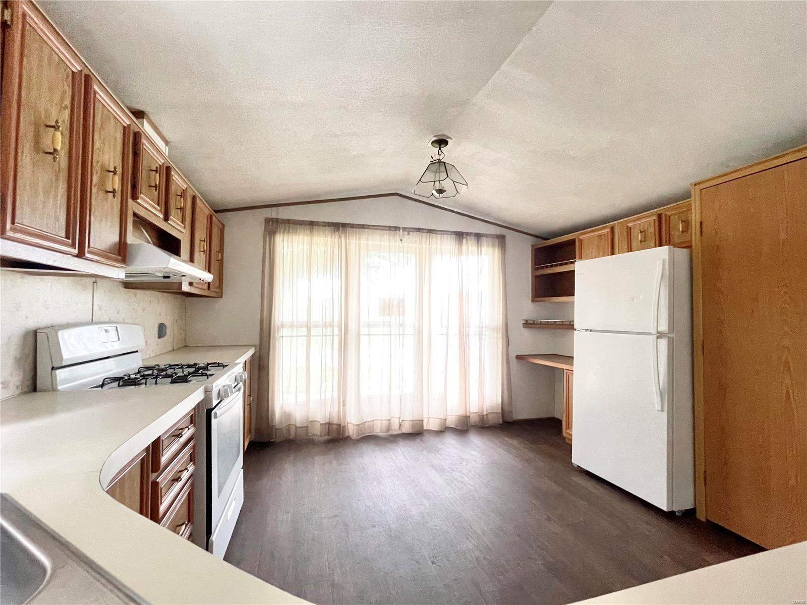 116 Ridge Avenue Irving, IL 62051 - Photo 12 of 37 Gallery Image 12