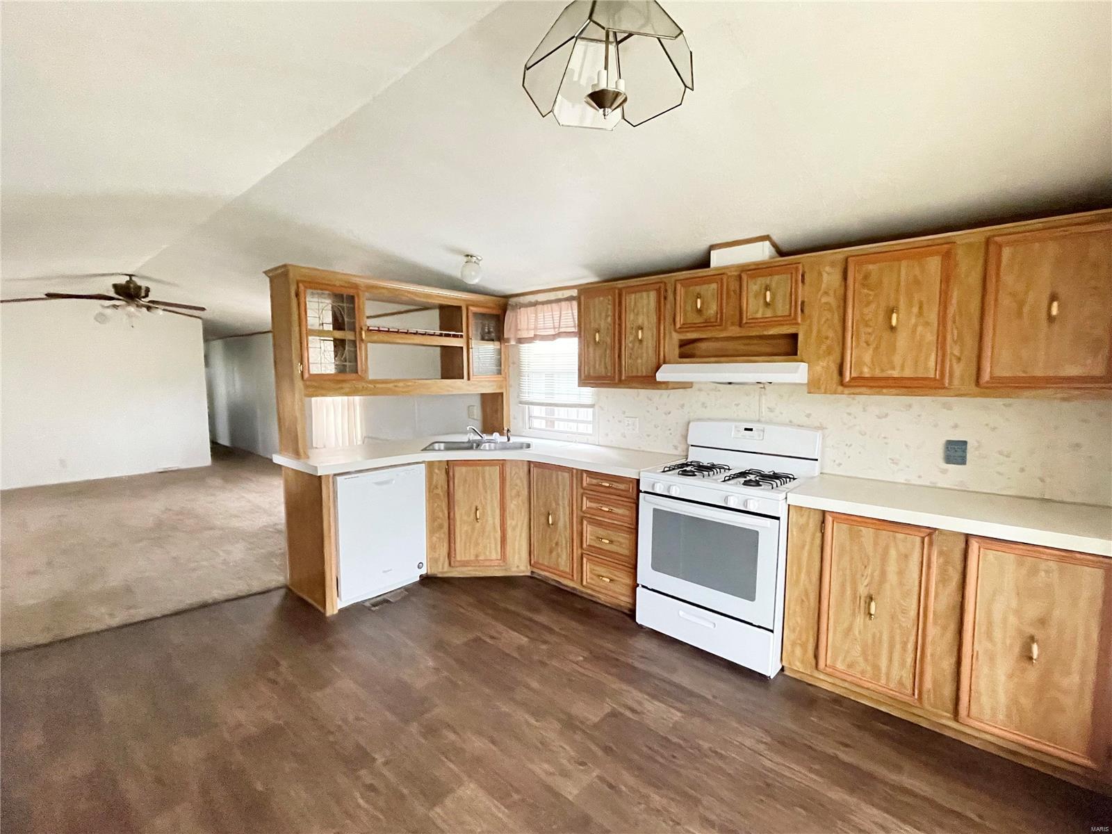 116 Ridge Avenue Irving, IL 62051 - Photo 9 of 37 Gallery Image 9