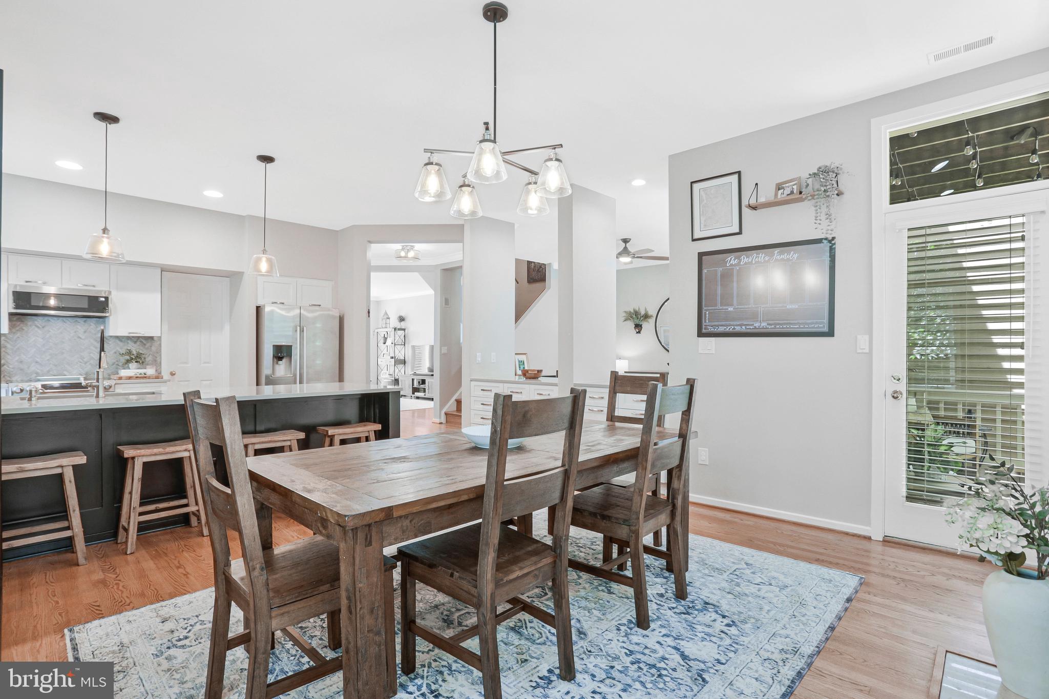 11540 Hemingway Drive Reston, VA 20194 - Photo 10 of 35 ML - Kitchen/Dining