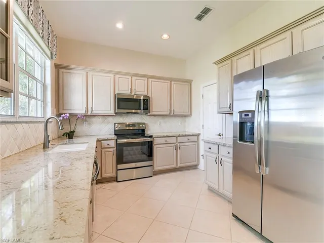 $825,000 | 9530 Cypress Hammock Circle, Unit 202, Estero, FL 34135