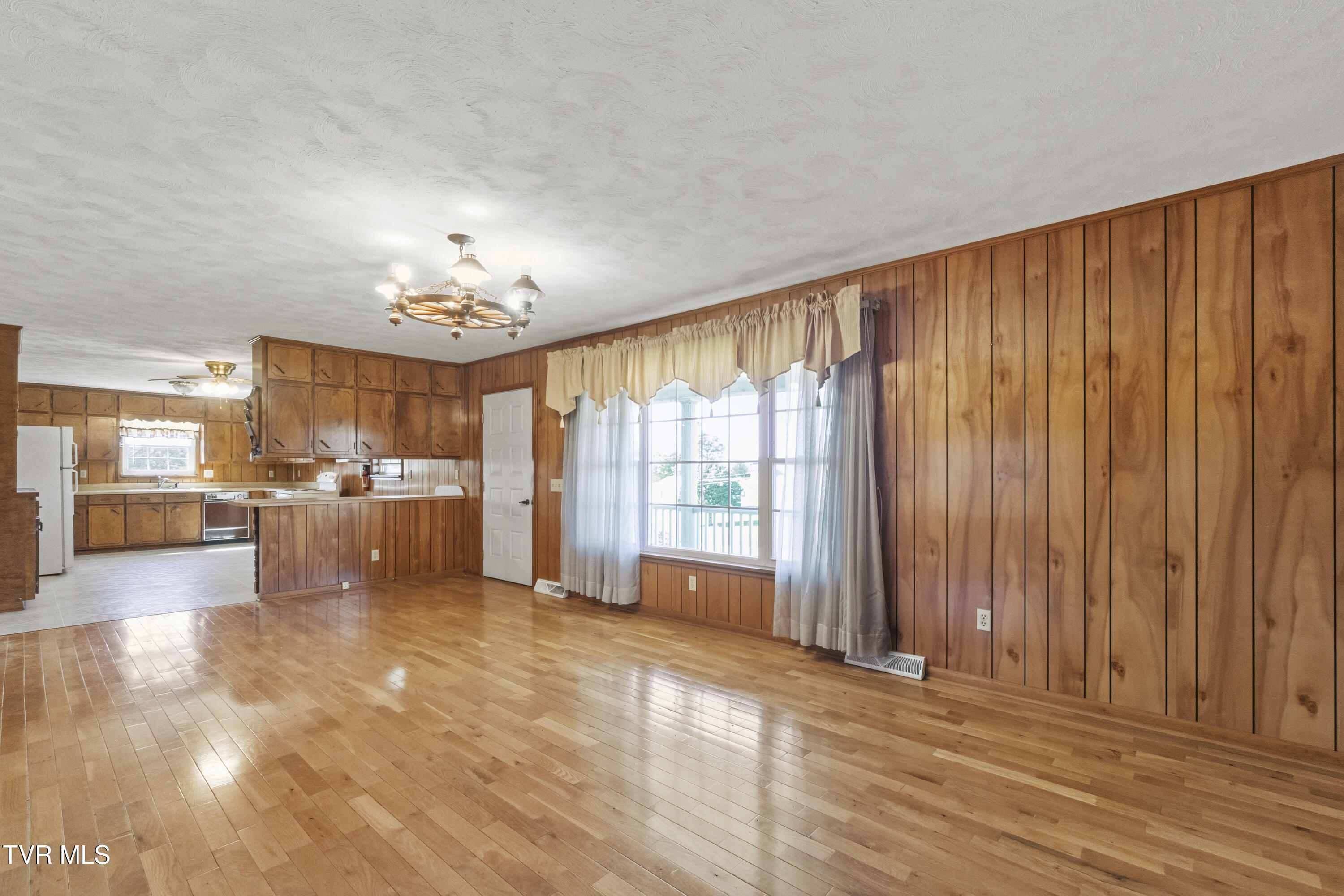 575 West Allens Bridge Road Greeneville, TN 37743 - Photo 16 of 70 DSC08973