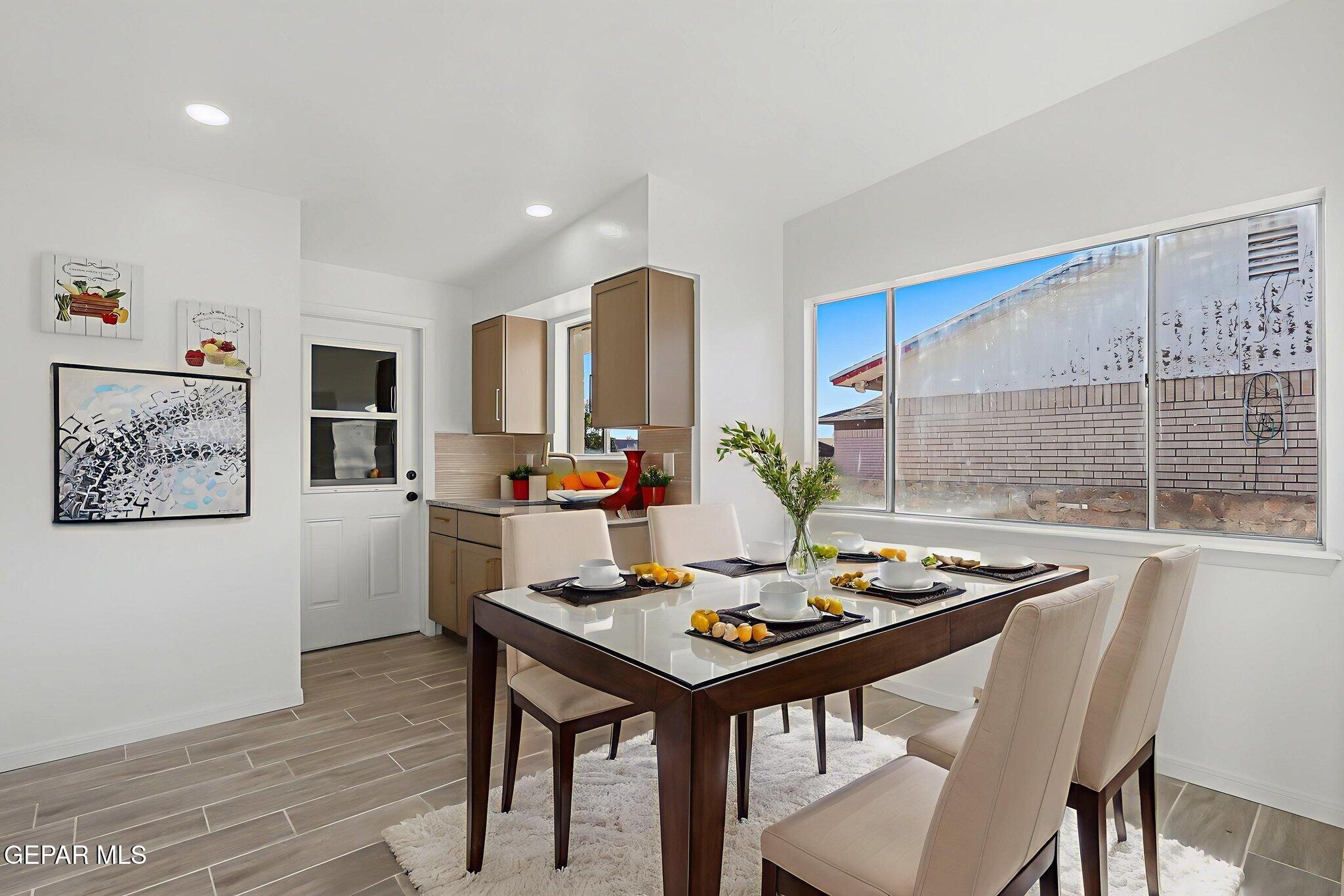 113 West Point Drive El Paso, TX 79907 - Photo 14 of 40 a view of a dining room with furniture