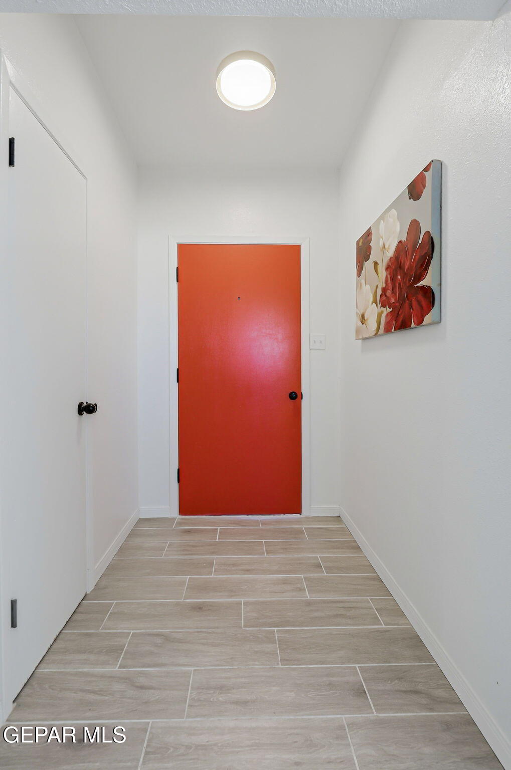 113 West Point Drive El Paso, TX 79907 - Photo 5 of 40 a view of an empty room