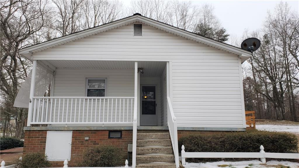 409 Isley Road Haw River, NC 27258 - Photo 6 of 22 Gallery Image 6
