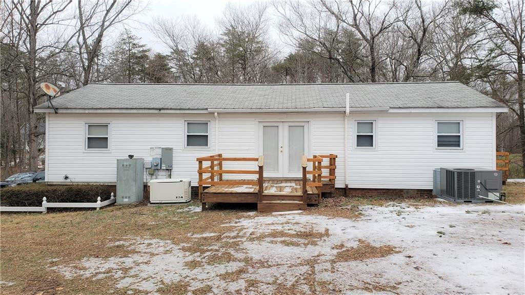 409 Isley Road Haw River, NC 27258 - Photo 10 of 22 Gallery Image 10