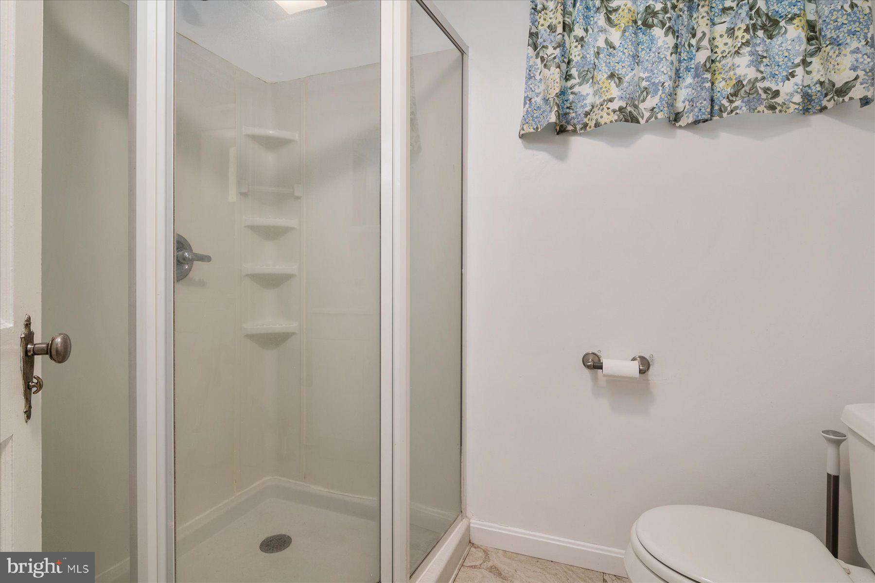319 Greenlow Road Catonsville, MD 21228 - Photo 27 of 33