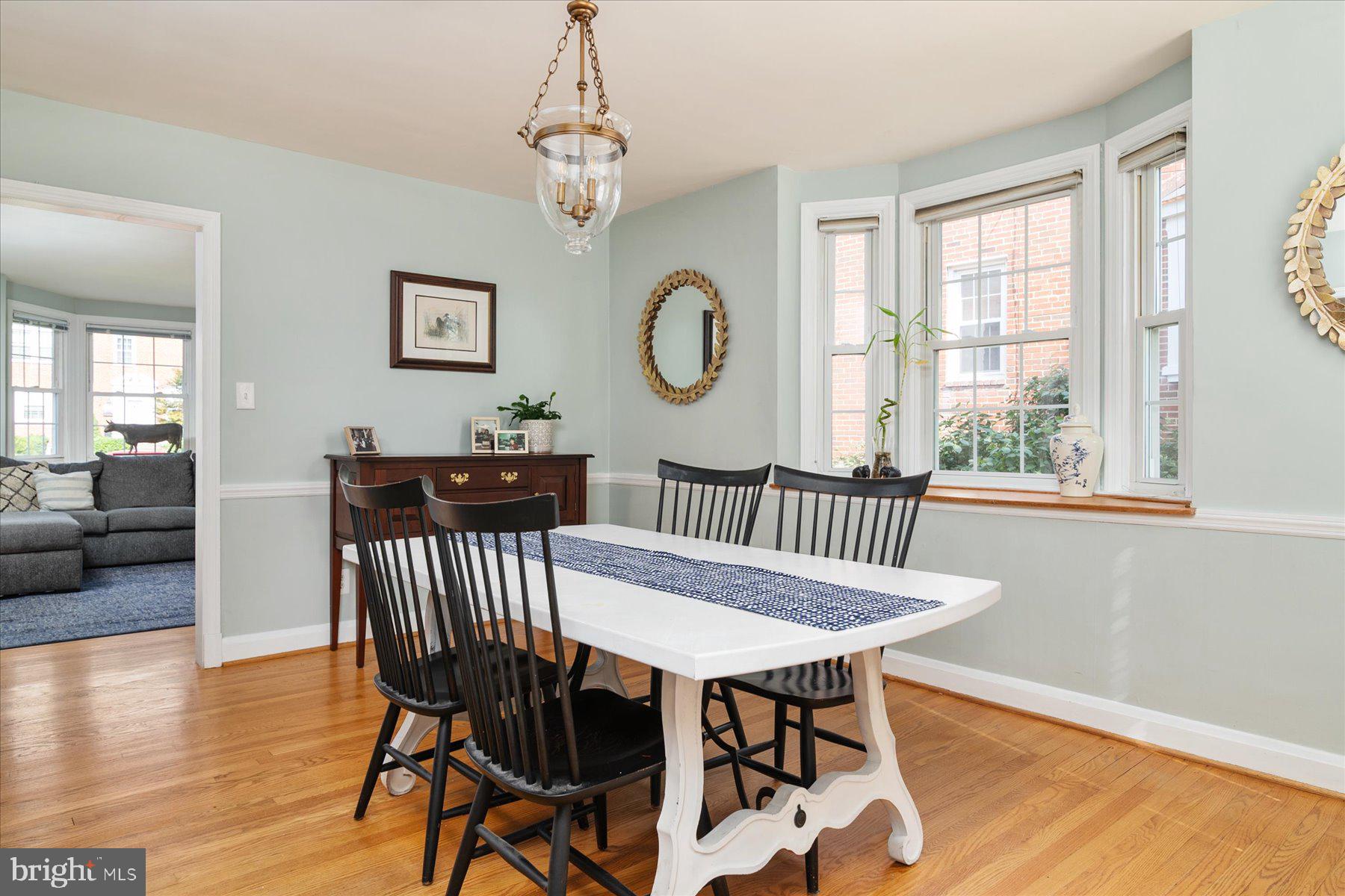 319 Greenlow Road Catonsville, MD 21228 - Photo 8 of 33