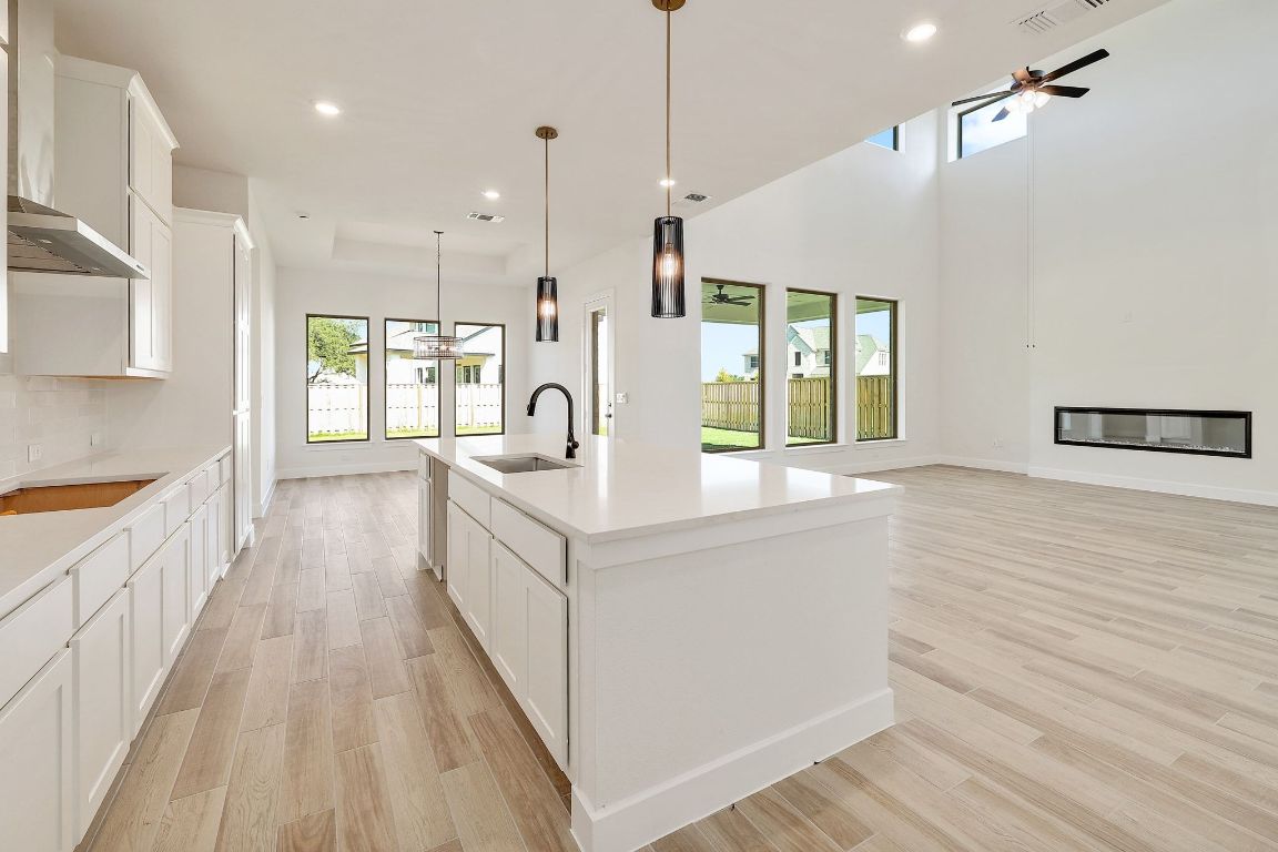 413 Drawbridge Drive Georgetown, TX 78633 - Photo 8 of 39