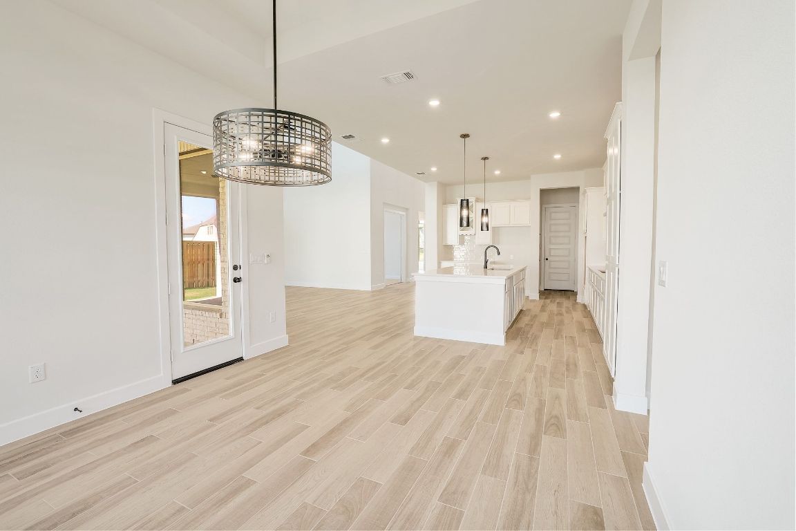 413 Drawbridge Drive Georgetown, TX 78633 - Photo 10 of 39