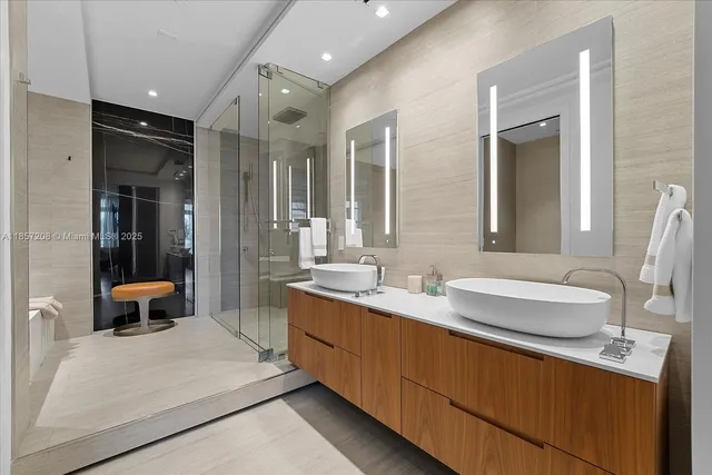 $5,750,000 | 4701 Meridian Avenue, Unit 126, Miami Beach, FL 33140