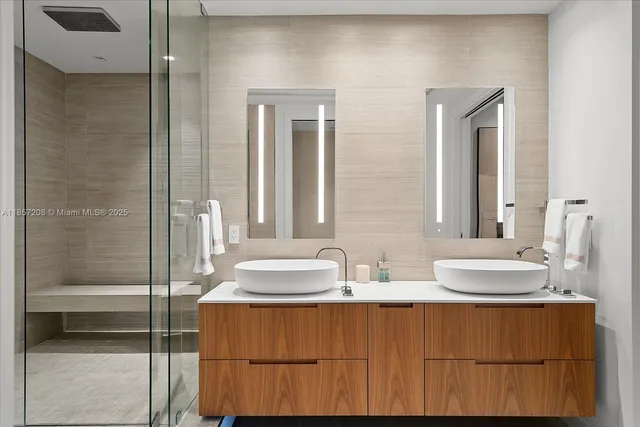 $5,750,000 | 4701 Meridian Avenue, Unit 126, Miami Beach, FL 33140