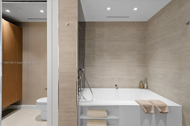 $5,750,000 | 4701 Meridian Avenue, Unit 126, Miami Beach, FL 33140